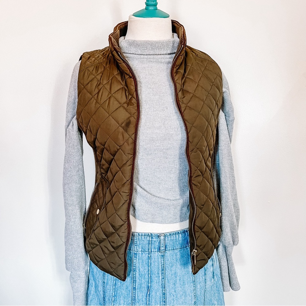 C’esttoi | Olive Green Quilted Zip-up Vest